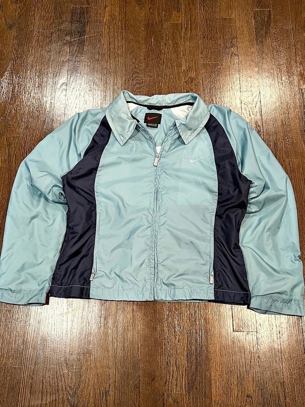 Nike women’s 90s zip up Jacket